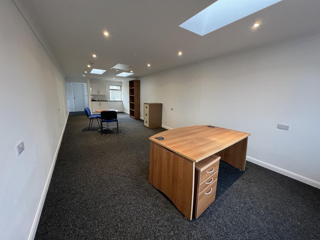 147 Wareham Rd, Corfe Mullen, DOR BH21 3LA - Unit 8 -  - Interior Photo - Image 1 of 9