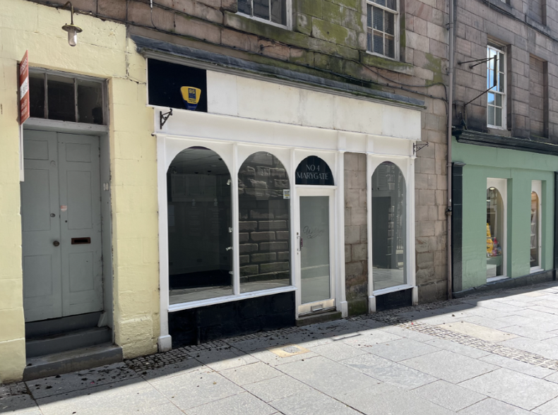 4-10 Marygate, Berwick Upon Tweed for lease - Building Photo - Image 2 of 3