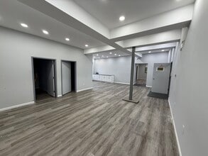 93-22 Jamaica Ave, Woodhaven, NY for lease Building Photo- Image 2 of 6