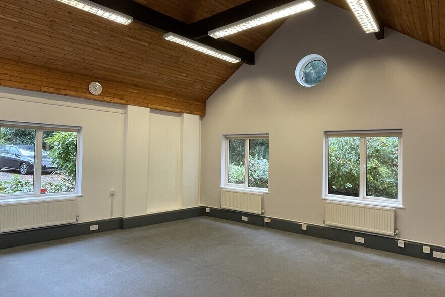 Pebble Close, Tadworth à louer - Photo intérieure - Image 3 de 33