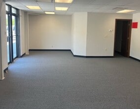 2035 S West Ave, Waukesha, WI for lease Interior Photo- Image 1 of 3