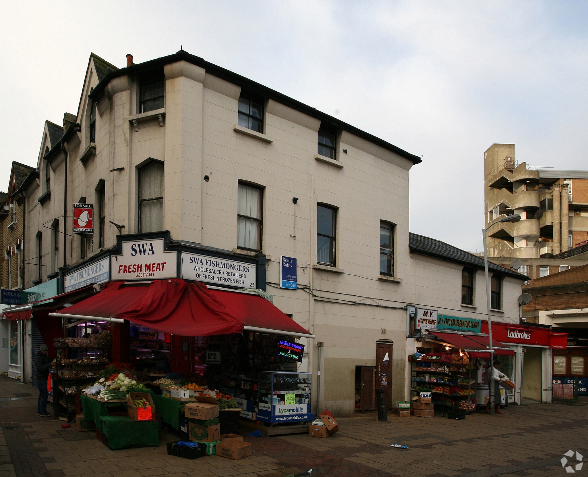 25 Catford Broa, London for lease Primary Photo- Image 1 of 5