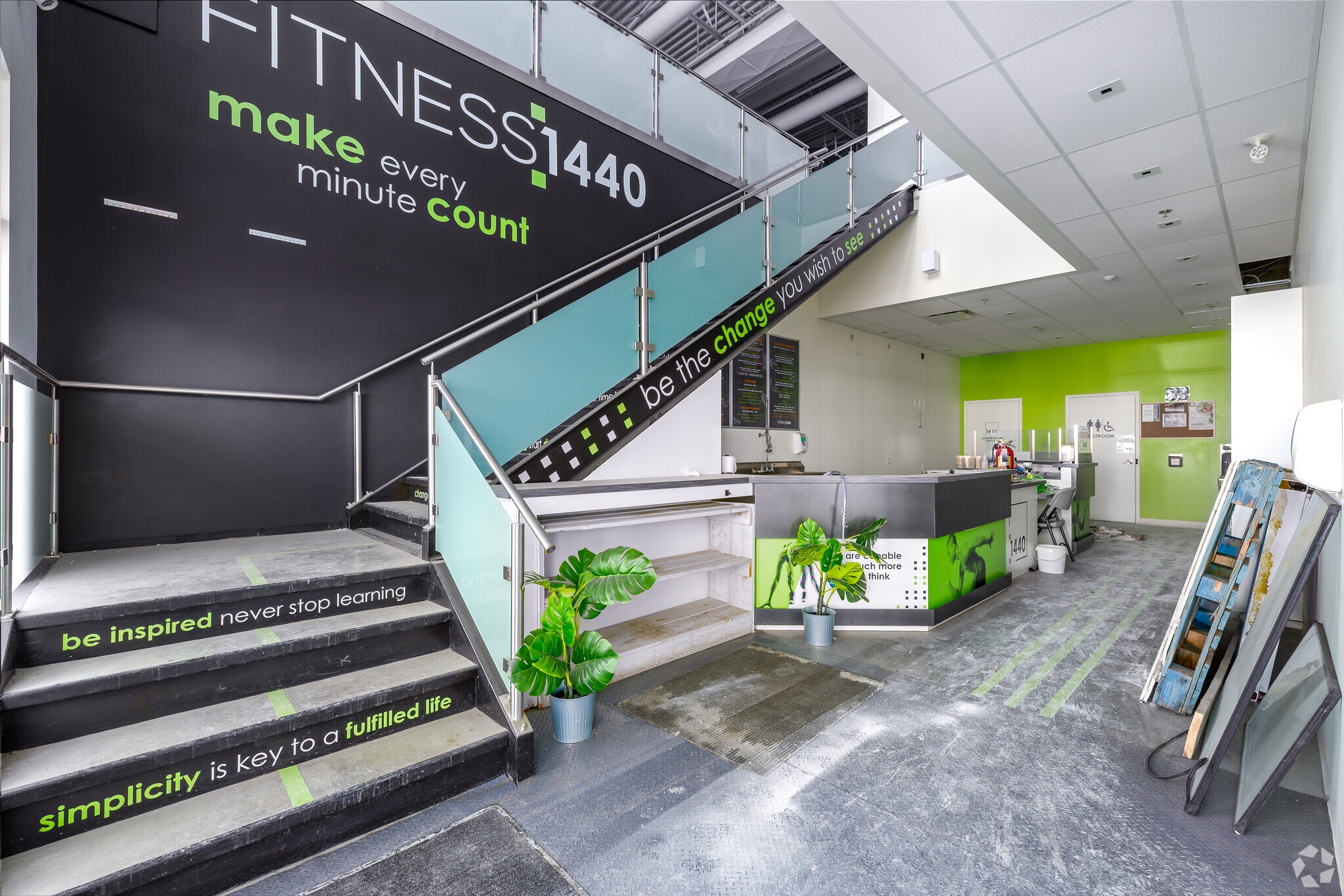 4 River Heights Dr, Cochrane, AB for lease Lobby- Image 1 of 14