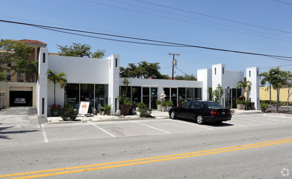 137 10th St N, Naples, FL à louer - Photo du bâtiment - Image 3 de 4