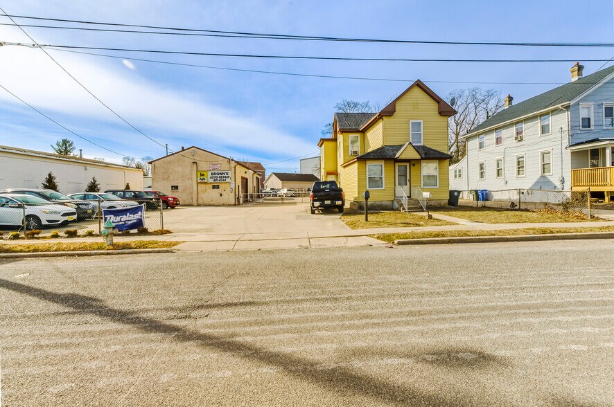 25 State St, Glassboro, NJ à vendre - Photo du bâtiment - Image 2 de 9