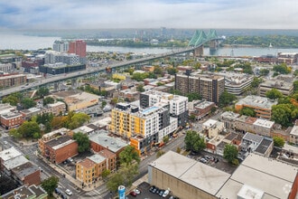 1815-1835 Rue Sainte-Catherine E, Montréal, QC - AERIAL  map view