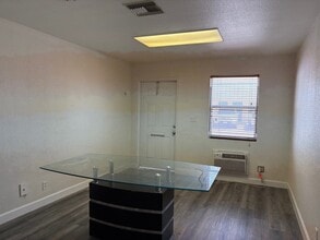 1451 SW 12th Ave, Pompano Beach, FL for lease Interior Photo- Image 2 of 6