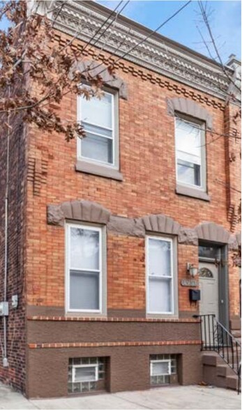 1951 E Stella St, Philadelphia, PA à vendre - Photo principale - Image 1 de 1