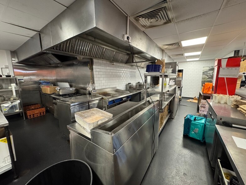 12 Bankhead Ave, Edinburgh for lease - Building Photo - Image 3 of 13