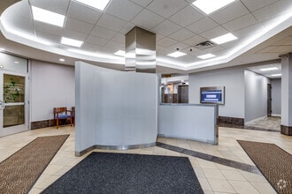 7300 147th St W, Apple Valley, MN à louer Hall d’entrée- Image 2 de 3