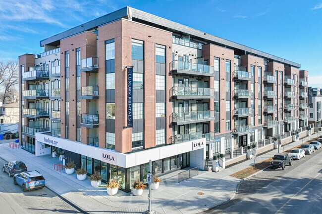 Plus de détails pour 3360 16th St SW, Calgary, AB - Bureau à louer