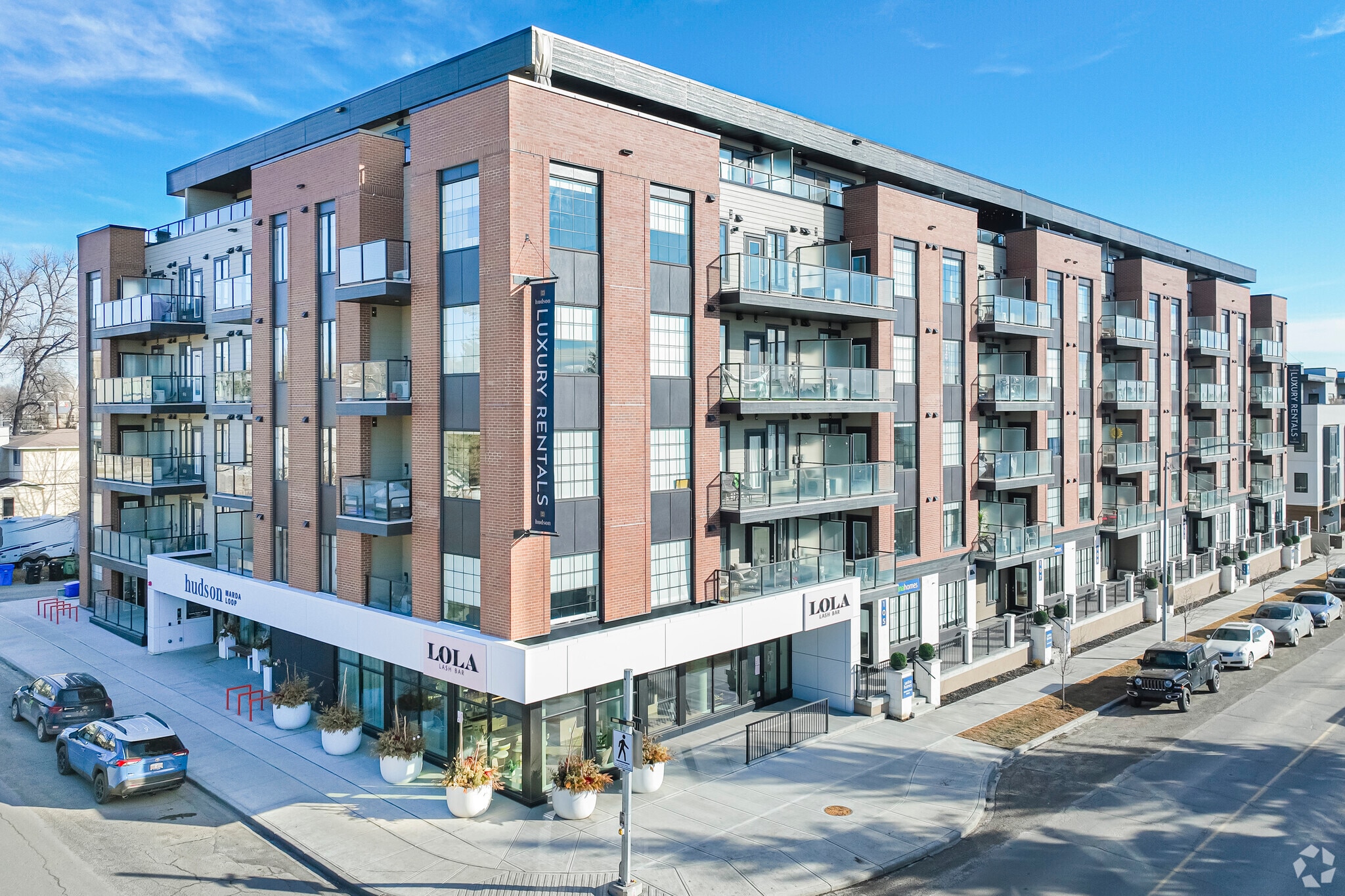 3360 16th St SW, Calgary, AB à louer Photo du bâtiment- Image 1 de 21