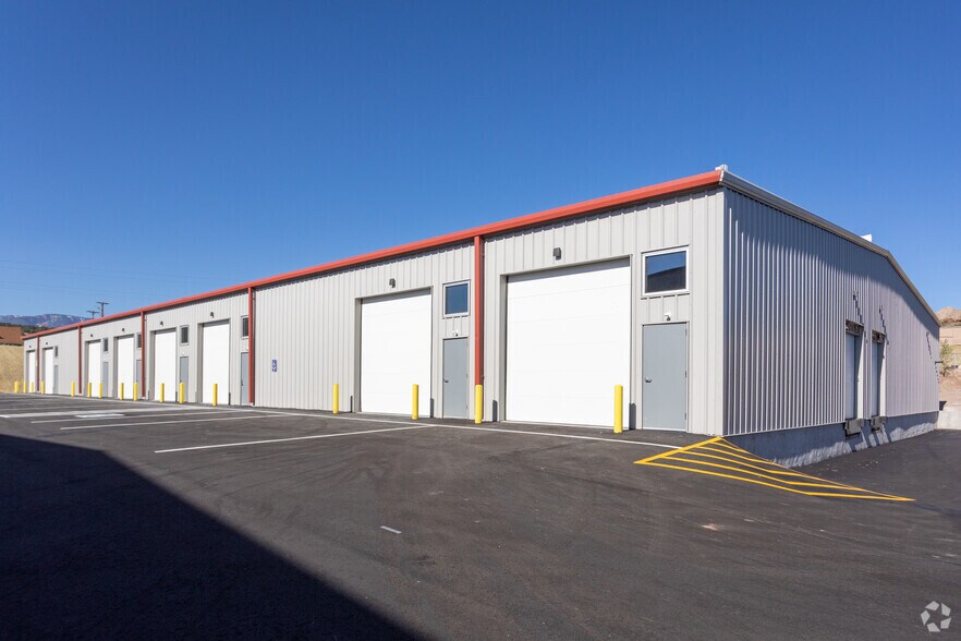 707 Plane St, Gypsum, CO à louer - Photo du bâtiment - Image 3 de 47