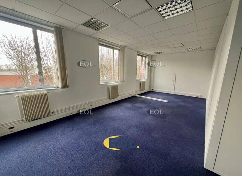 Industrial in Villepinte for sale - Interior Photo - Image 3 of 14