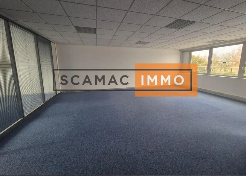 Office in Mitry-Mory for lease - Interior Photo - Image 3 of 6