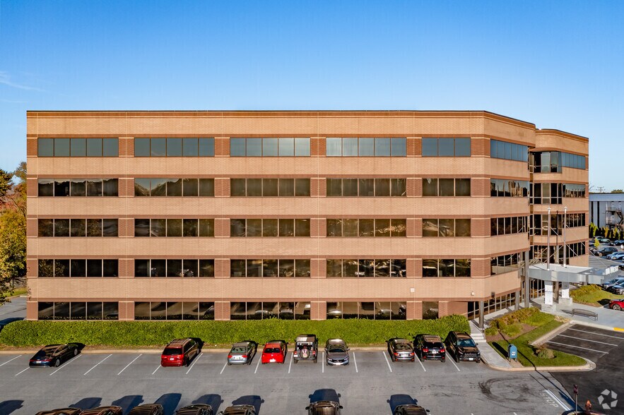100 West Rd, Towson, MD à louer - Photo du bâtiment - Image 2 de 5