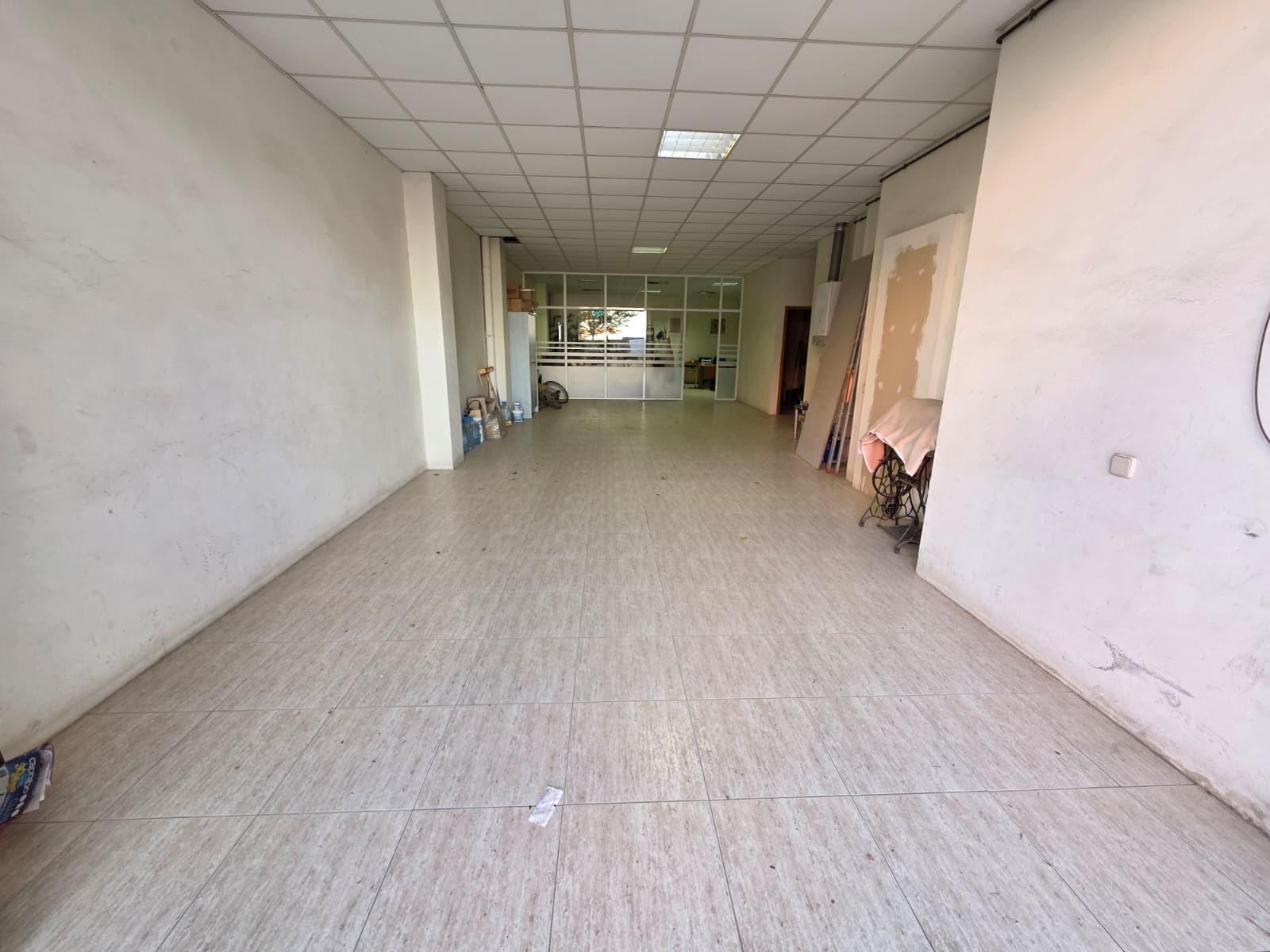 Retail in Igualada, Barcelona for lease Building Photo- Image 1 of 3