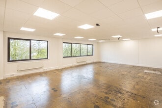 17-18 Thorney Leys Park, Witney for lease Interior Photo- Image 2 of 2