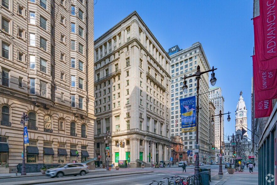 1401 Walnut St, Philadelphia, PA for lease - Building Photo - Image 2 of 9