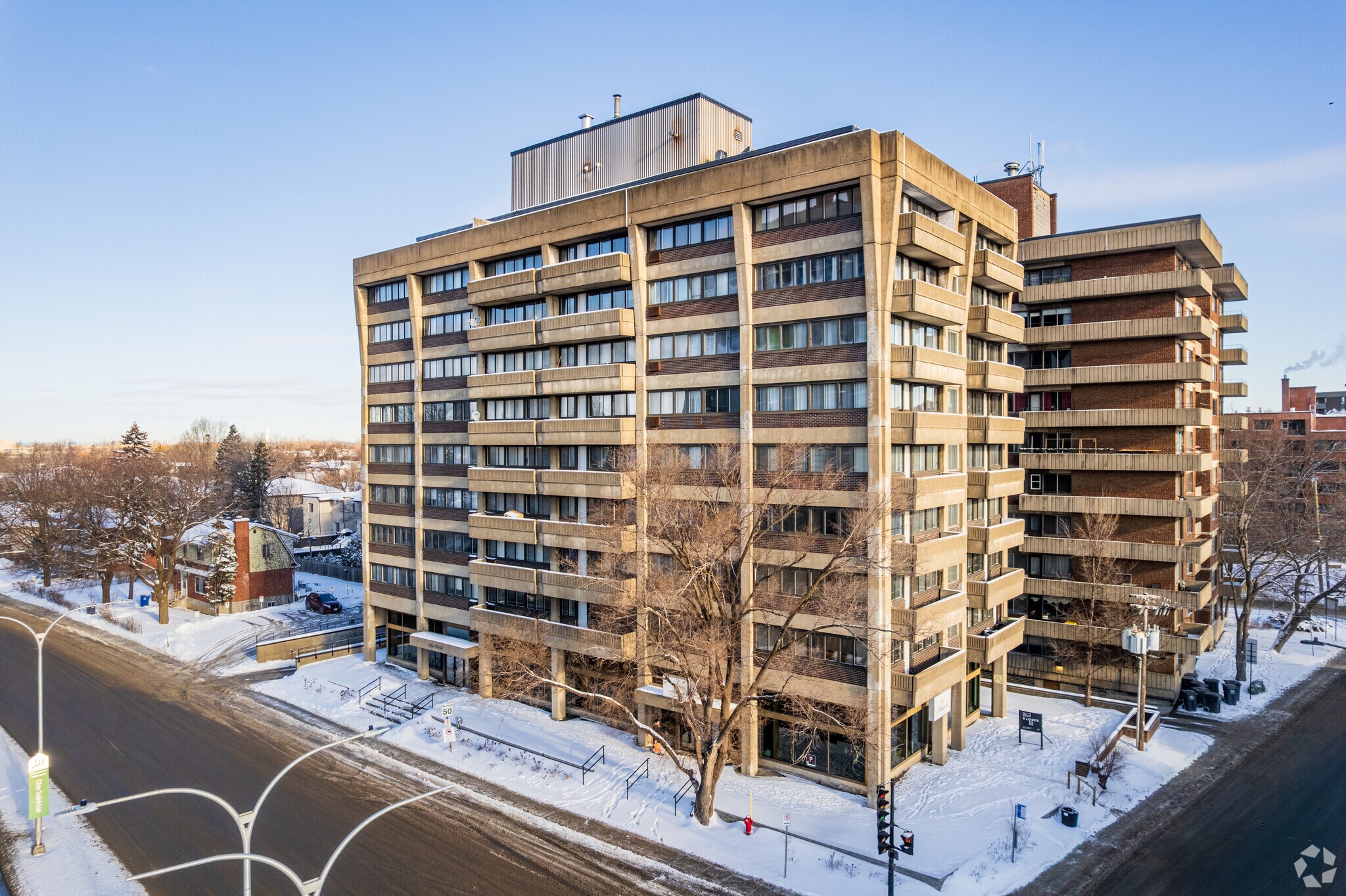 5505 Boul Cavendish, Cote Saint-Luc, QC à vendre Photo principale- Image 1 de 1