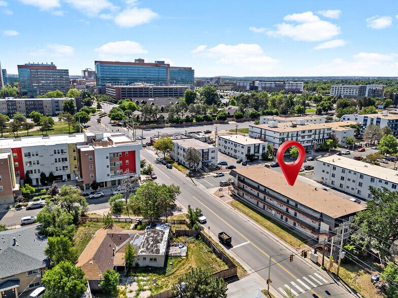 11948 E 17th Ave, Aurora, CO à vendre - Photo du bâtiment - Image 2 de 23