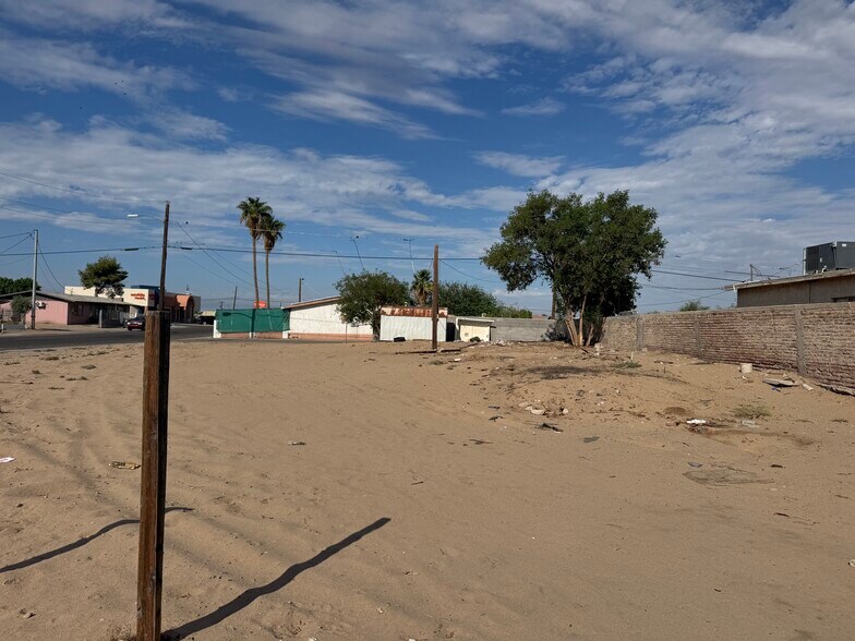 606 N 4th Ave, San Luis, AZ à vendre - Photo du bâtiment - Image 3 de 14