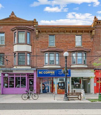 Plus de détails pour 550 College St, Toronto, ON - Commerce de détail à louer