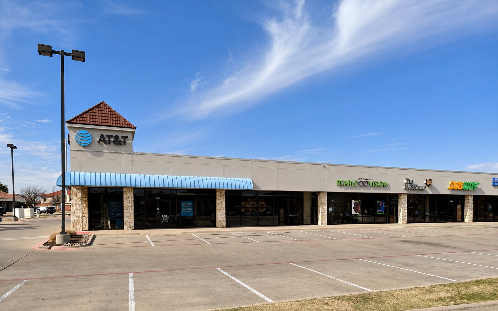 2820-2834 S Hulen St, Fort Worth, TX for lease Interior Photo- Image 1 of 1