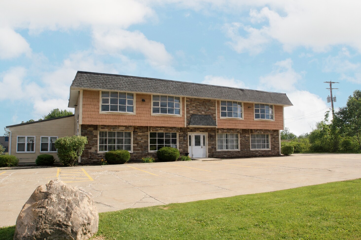 2648 Medina Rd, Medina, OH à vendre Photo du bâtiment- Image 1 de 21