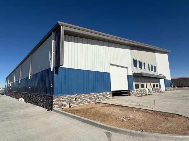 2106 E Allison Rd, Cheyenne, WY à louer Photo du bâtiment- Image 1 de 7