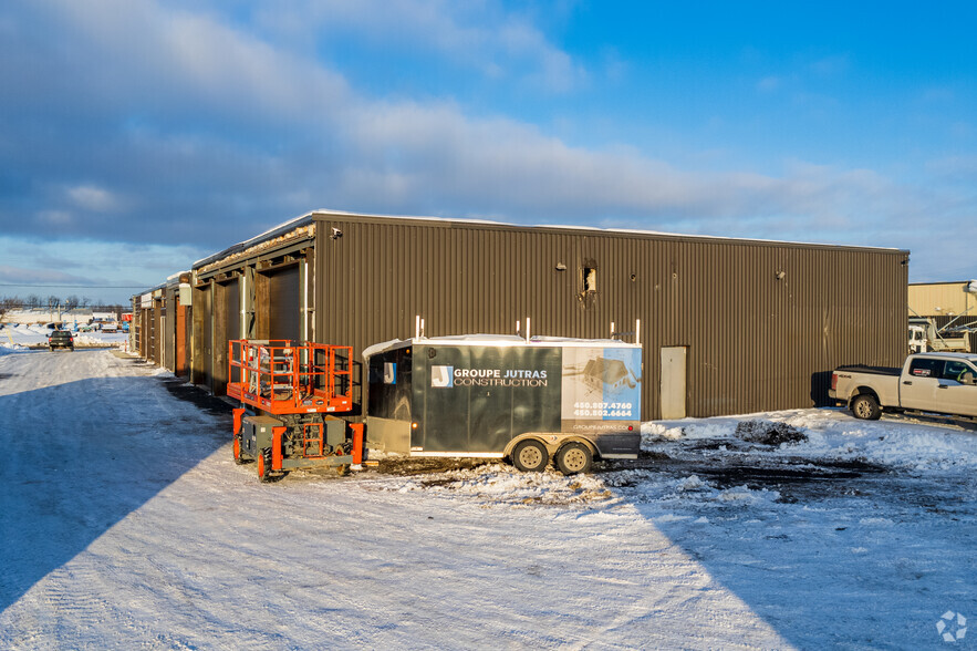 2475 Boul Ford, Châteauguay, QC à vendre - Photo du bâtiment - Image 3 de 5