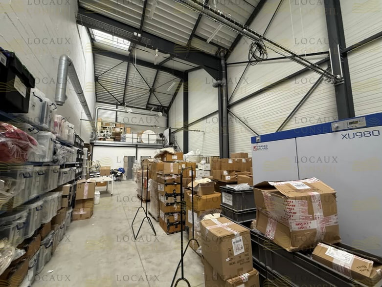 Flex in Cormeilles-en-Parisis for sale - Interior Photo - Image 1 of 8