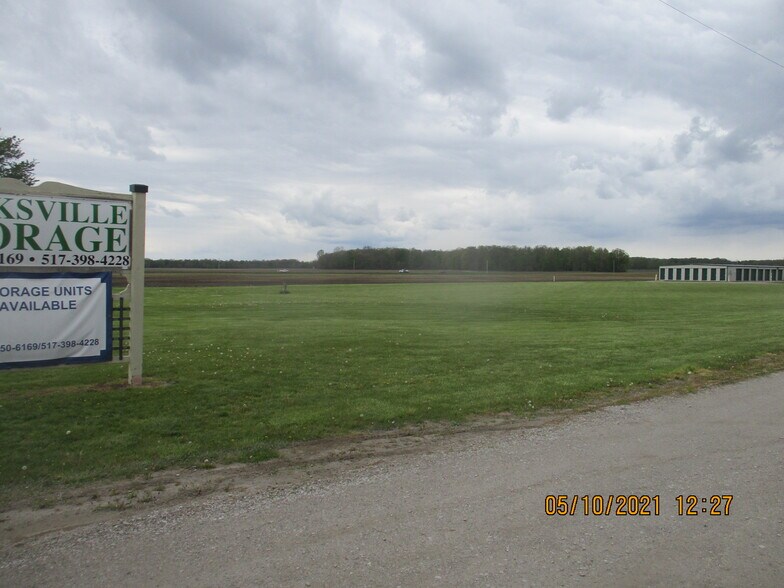 State Route 2 portefeuille de 2 propriétés à vendre sur LoopNet.ca - Photo du bâtiment - Image 1 de 6