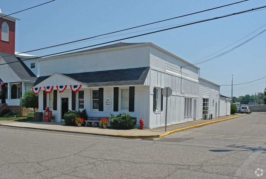 200 Main St, Point Pleasant, WV à vendre - Photo principale - Image 1 de 1