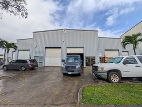 99-1225 Waiua Pl, Aiea, HI for lease Interior Photo- Image 2 of 13