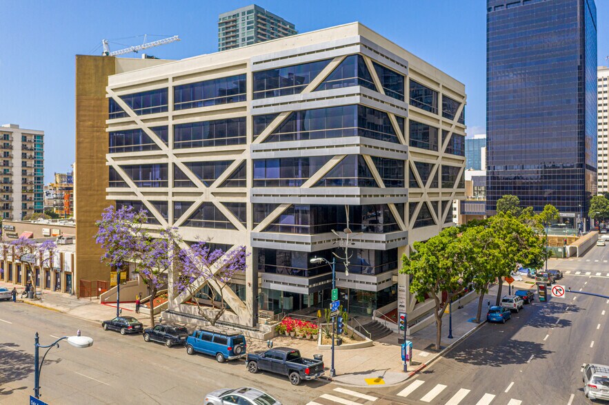 925 B St, San Diego, CA à louer - Photo du bâtiment - Image 1 de 10