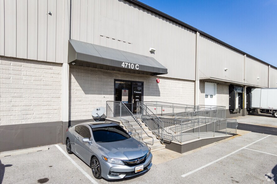 4734-4756 Trident Ct, Halethorpe, MD à louer - Photo du bâtiment - Image 2 de 7