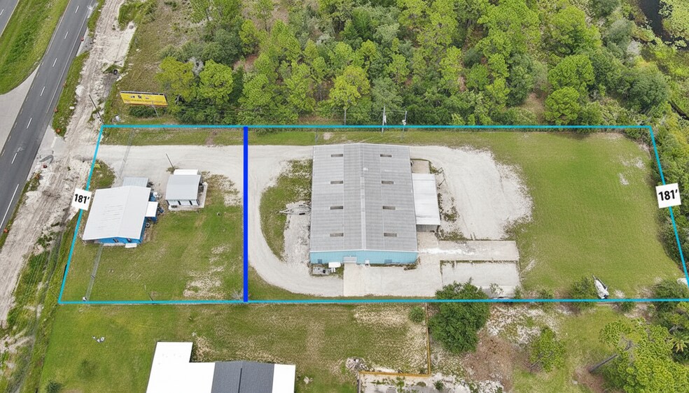 7397 S Suncoast Blvd, Homosassa, FL à louer - Photo du bâtiment - Image 1 de 12