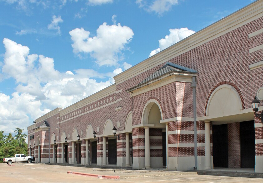 1630 Briarcrest Dr, Bryan, TX à louer - Photo du bâtiment - Image 1 de 5
