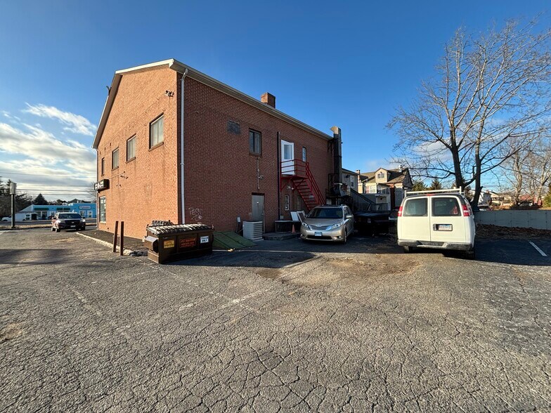 542-544 Main St, Cromwell, CT à louer - Photo du bâtiment - Image 2 de 20