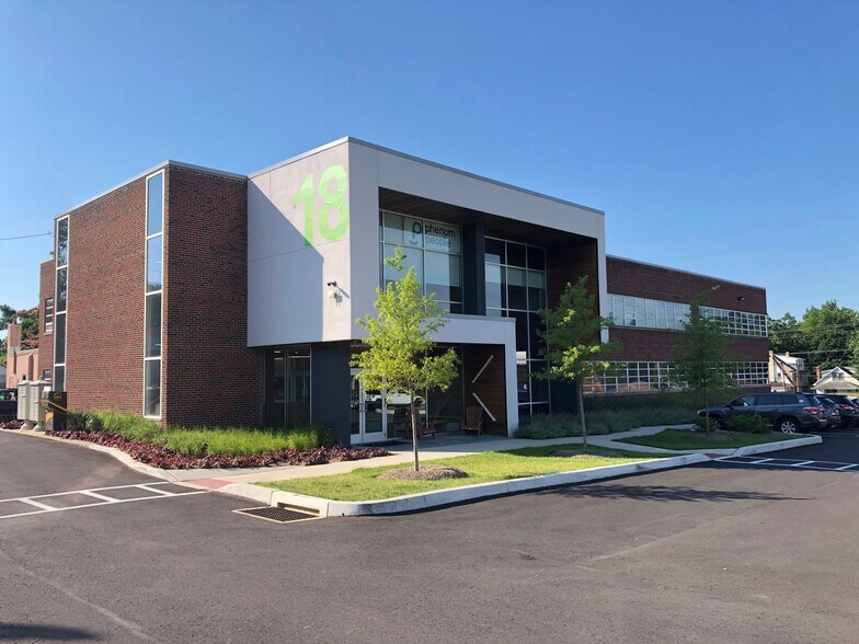 300 Brookside Ave, Ambler, PA for lease - Primary Photo - Image 1 of 6