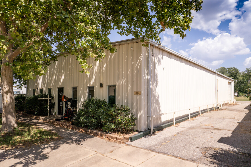 346 S Lulu St, Wichita, KS à vendre - Photo du bâtiment - Image 1 de 1