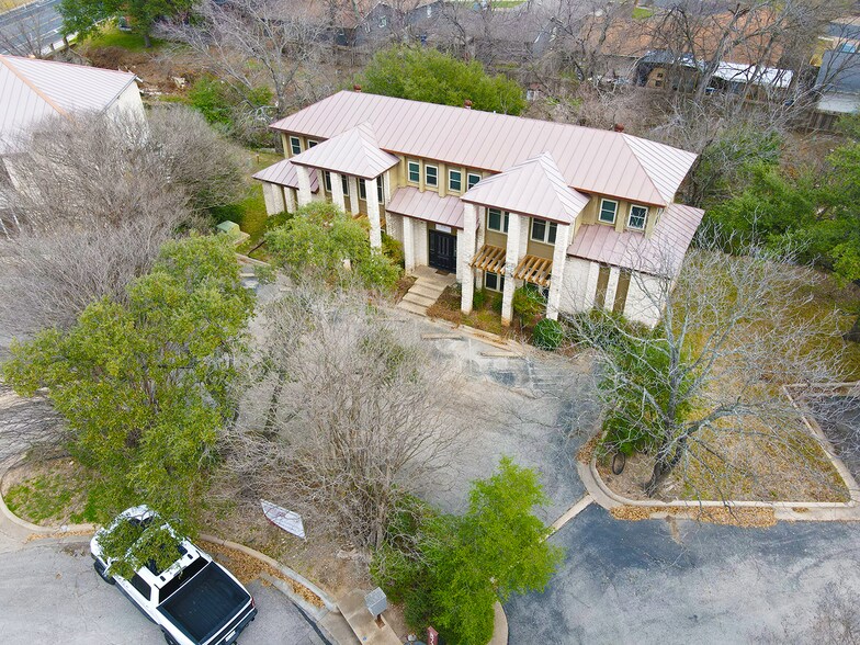 8731 Shoal Creek Blvd, Austin, TX à louer - Photo du bâtiment - Image 2 de 6
