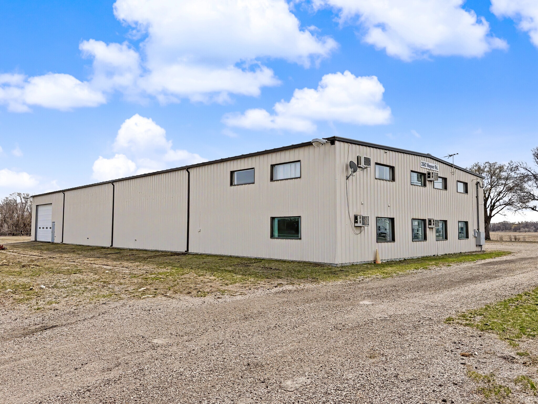 2862 Wagner Rd, Waterloo, IA for lease Interior Photo- Image 1 of 22