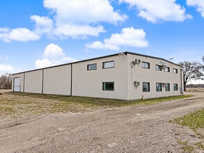 2862 Wagner Rd, Waterloo, IA for lease Interior Photo- Image 1 of 22