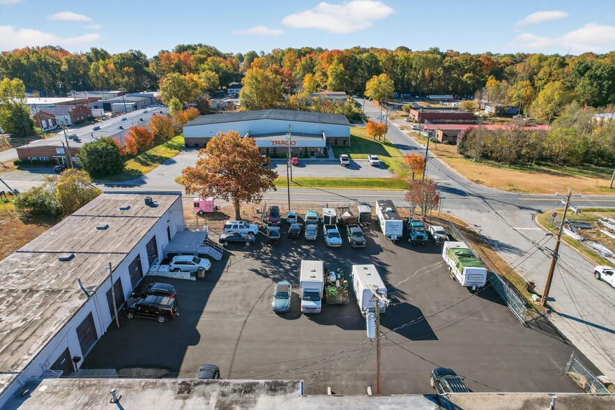 1805 Sullivan St, Greensboro, NC for lease - Building Photo - Image 3 of 5