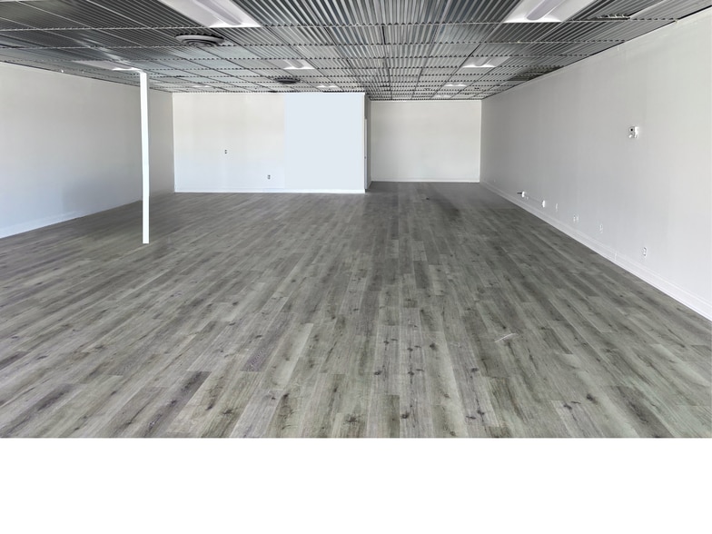 3011-3049 Anderson Ave, Manhattan, KS for lease - Interior Photo - Image 3 of 5
