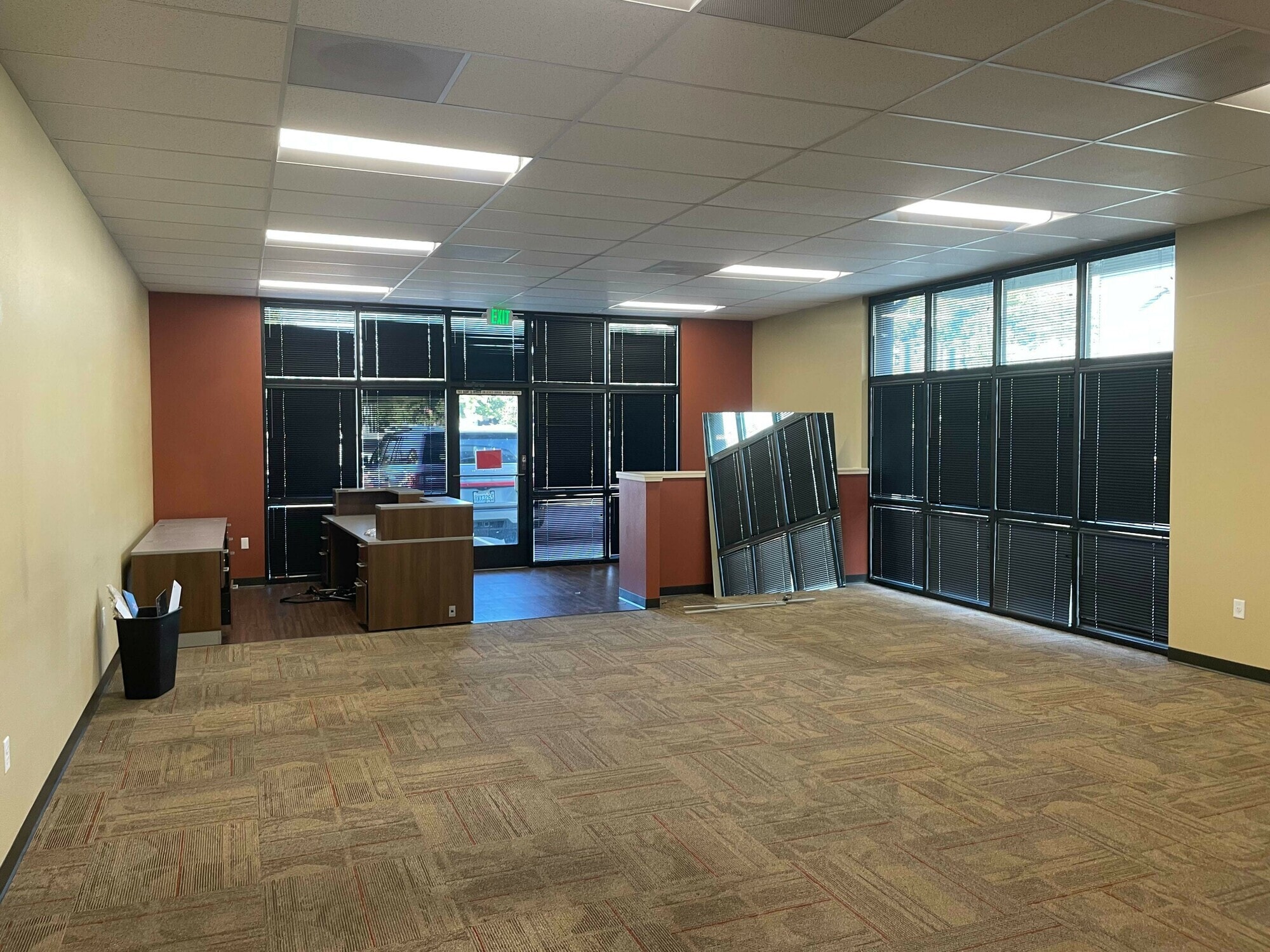 15530 SE 135th Ave, Clackamas, OR for lease Interior Photo- Image 1 of 5