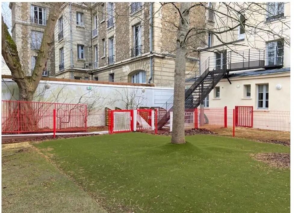 Bureau dans Versailles à louer Photo du bâtiment- Image 1 de 10