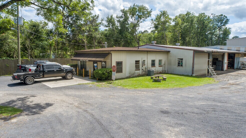 1168 Cahoon Rd S, Jacksonville, FL à vendre - Photo du bâtiment - Image 2 de 18